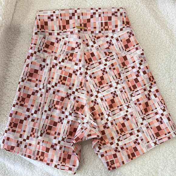 Copied - L*Space Active Carter BikeShort Medium 5-Inch Inseam NWT - Picture 6 of 7